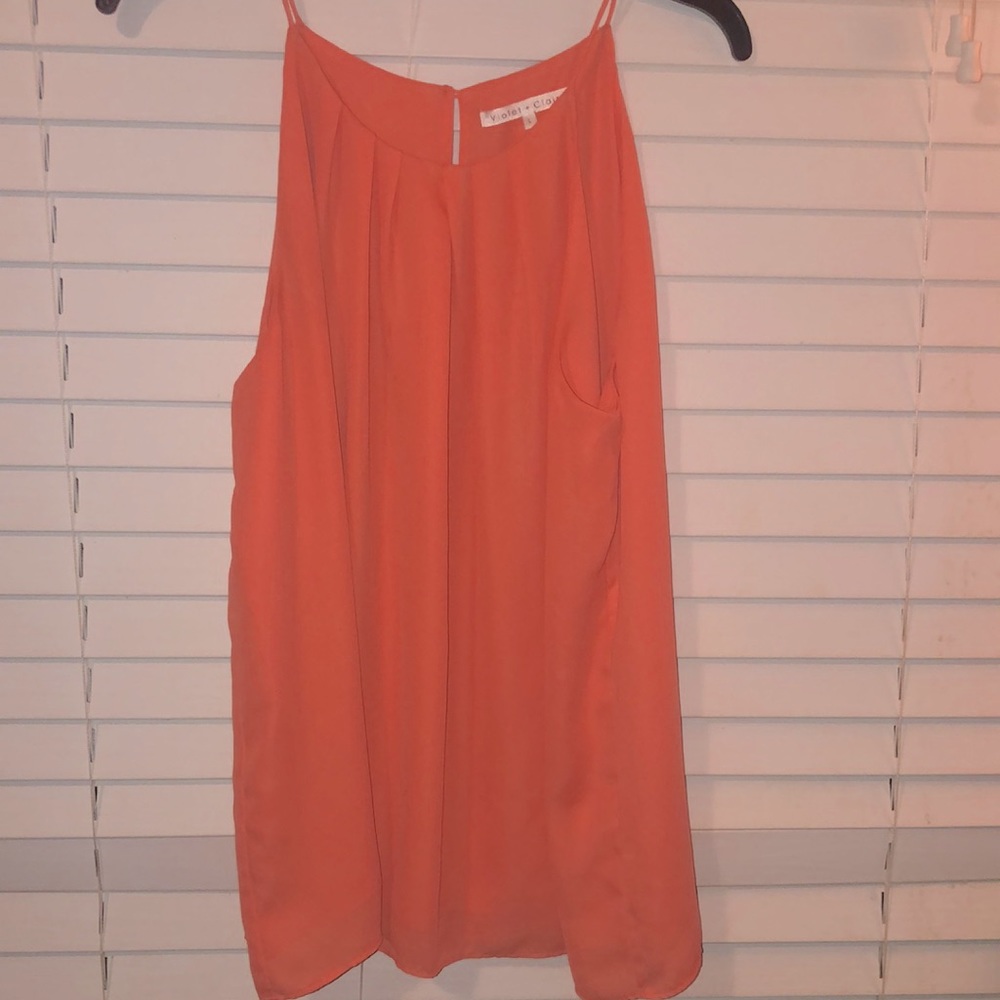 A strapless shirt